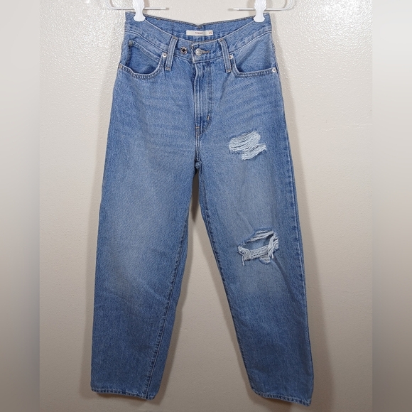 Levi's Baggy Jeans Women 25 Blue Light Wash 94 Baggy Distressed Taper Skater - Picture 2 of 15